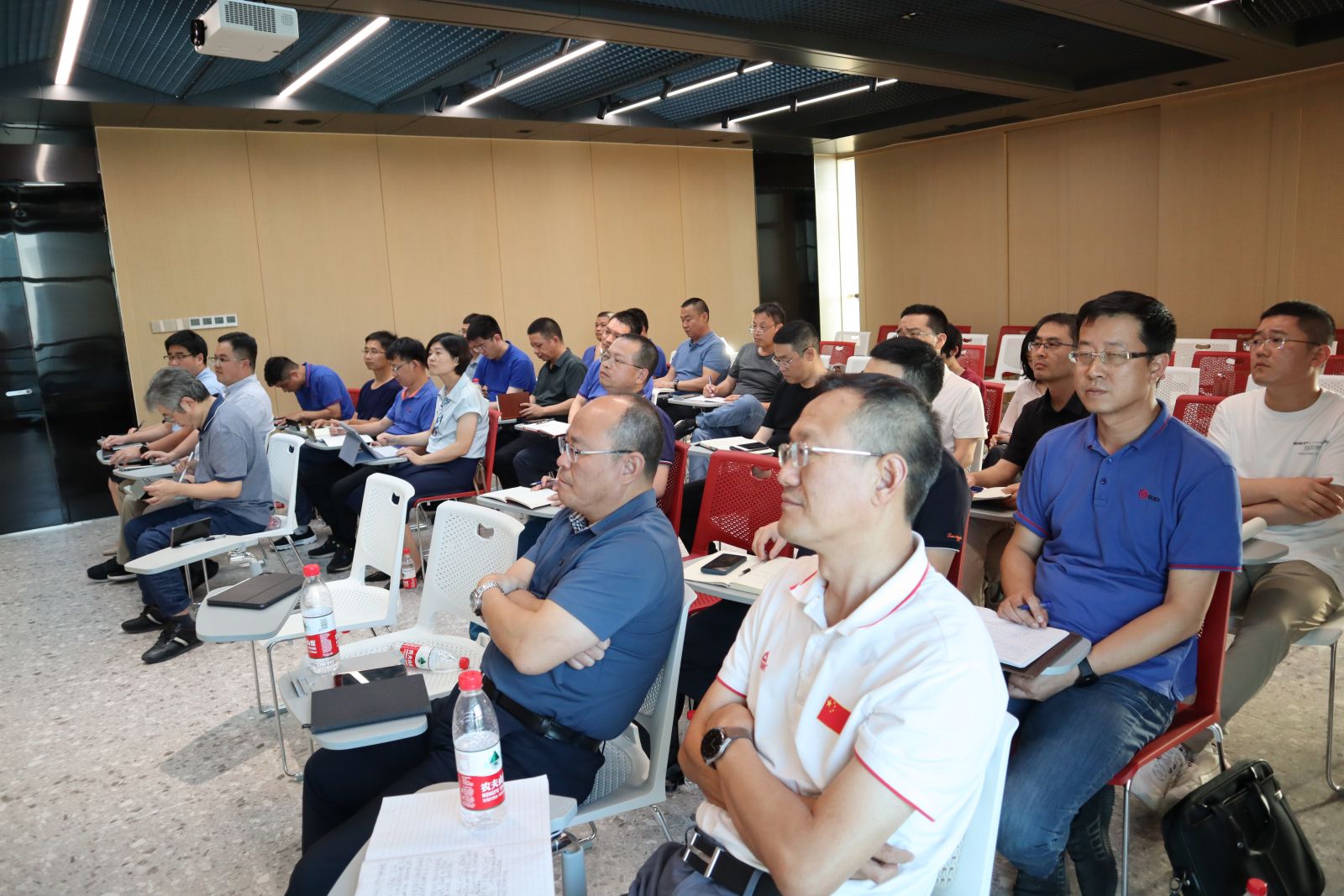 �ڲ�tengbo9885����-�������